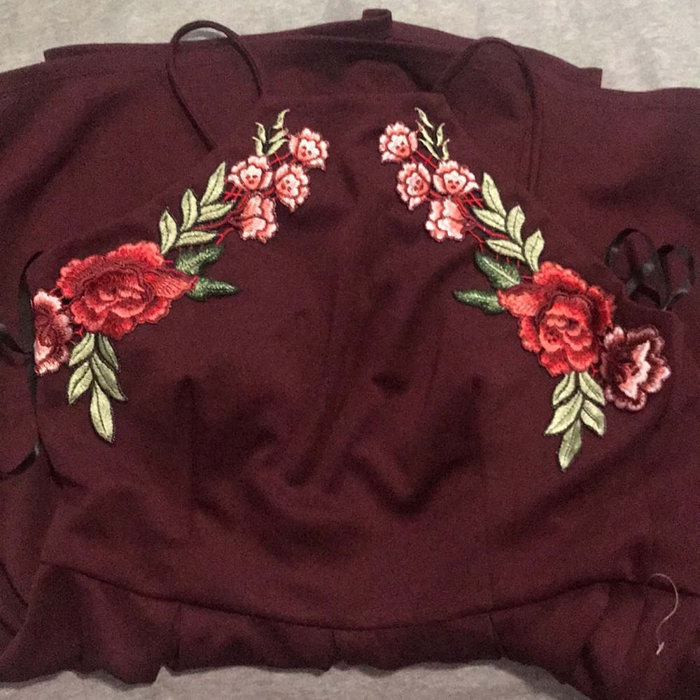 NWOT Maroon Halter Dress with Floral Embroidery - Picture 6 of 8
